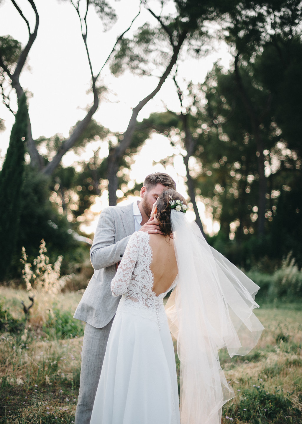 Mariage de Provence à la Tour Vaucros - Ambre + David - Blog Mariage Madame C