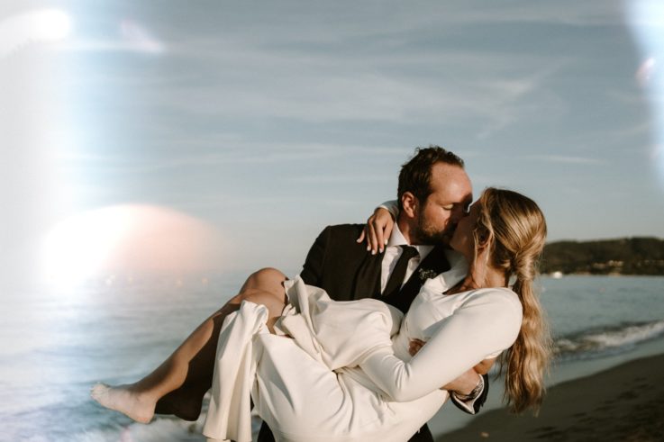 Mariage de bord de mer à St Tropez • © Laurent Brouzet