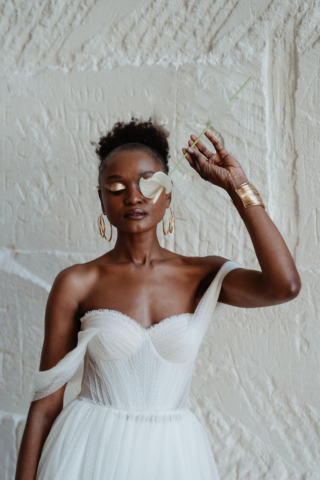 Symbiosis : Poésie couture aux Carrières des Lumières - Blog Mariage Madame C