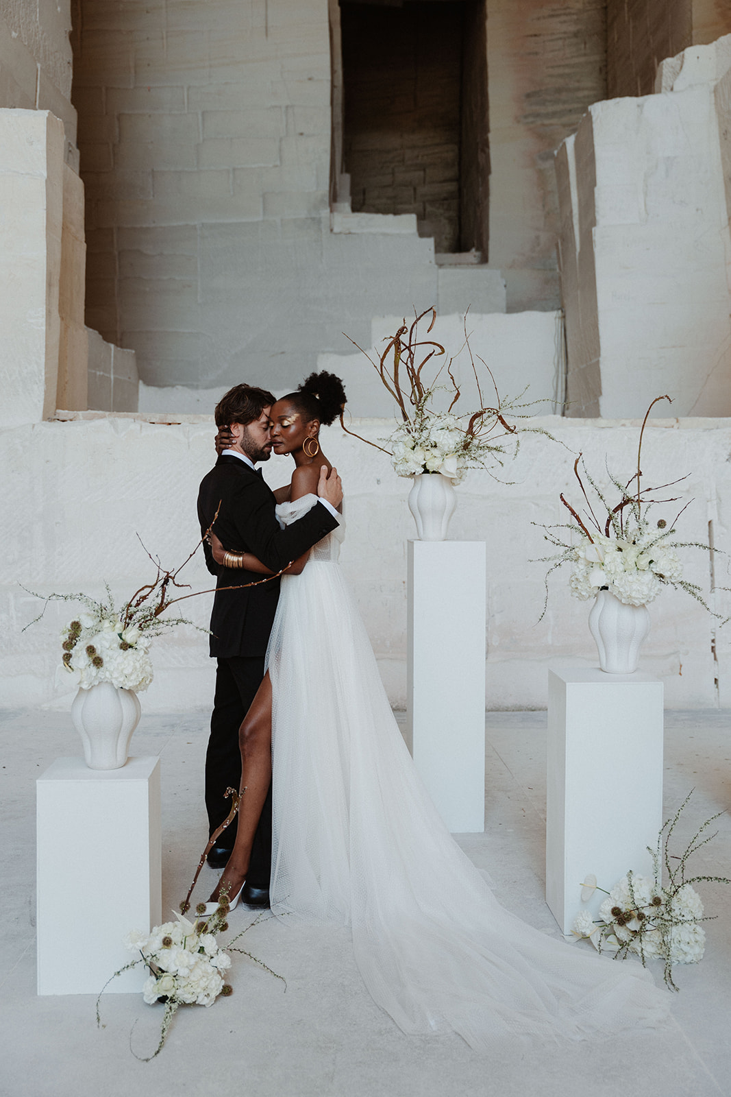 Symbiosis : Poésie couture aux Carrières des Lumières - Blog Mariage Madame C