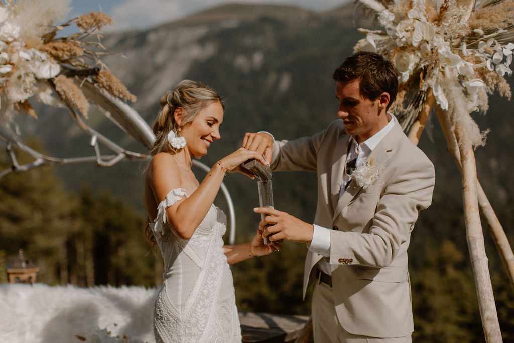 Mariage d'été en Haute-Savoie au Gite du Passant - Audrey + Adrien - Blog Mariage Madame C