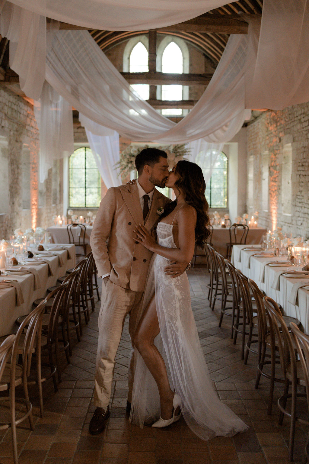 Mariage en Normandie à l'Abbaye Notre-Dame de Fontaine-Guérard © Typhaine J Photographie