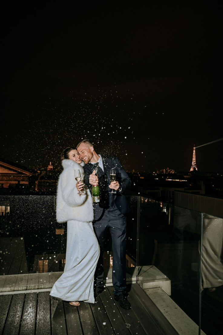 Mariage intime à Paris à l'hôtel de Pourtalès © Next Door Stories